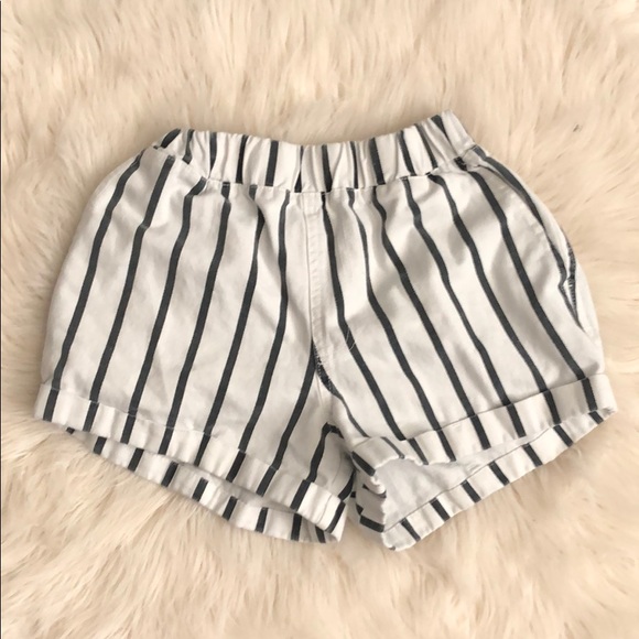 Elastic stripped shorts - Picture 1 of 1
